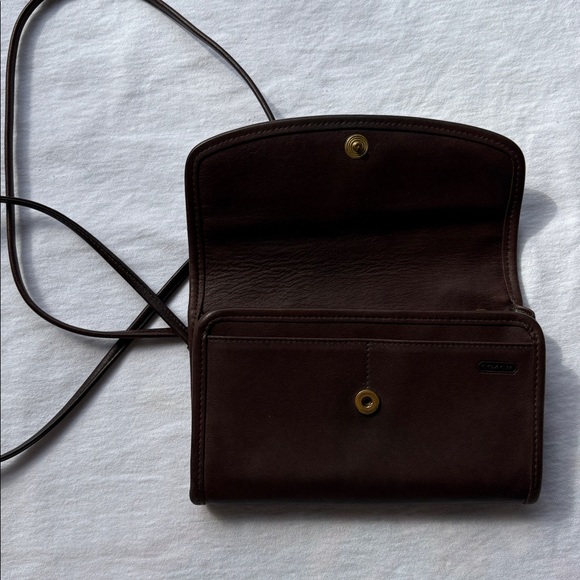 Coach vintage brown leather crossbody clutch Envelope Swing Wallet #4873 - Picture 7 of 7